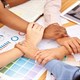 Chẩn đoán các điểm nghẽn trong hợp tác nhóm bằng AI