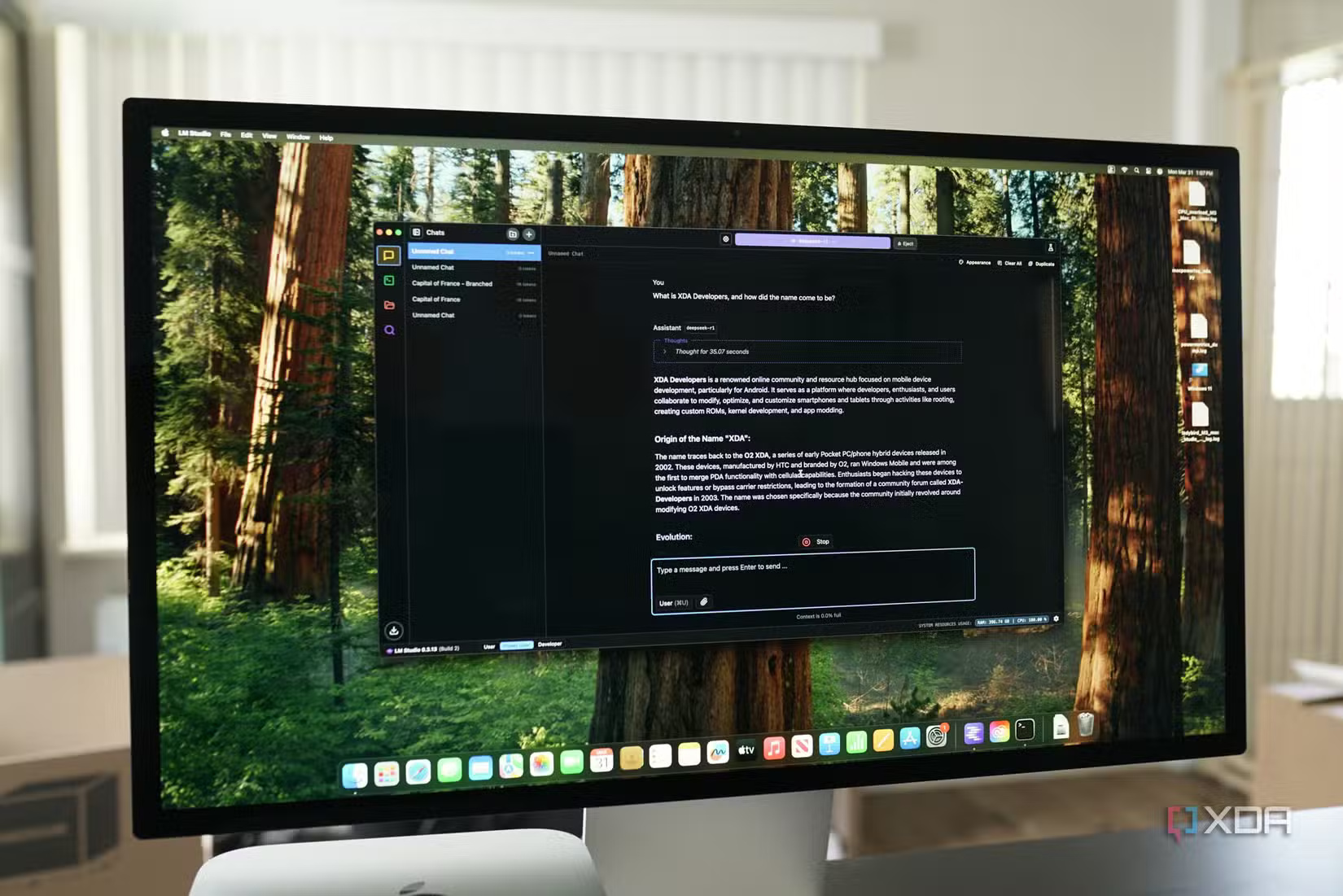DeepSeek đang chạy trên Mac Studio.