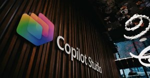 Thêm nguồn kiến ​​thức vào agent trong Copilot Studio