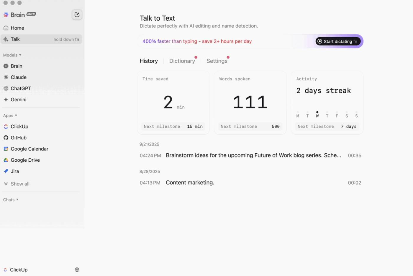 Sử dụng tính năng Talk-to-Text của ClickUp để ghi lại ý tưởng và chuyển chúng thành văn bản ngay cả khi đang di chuyển